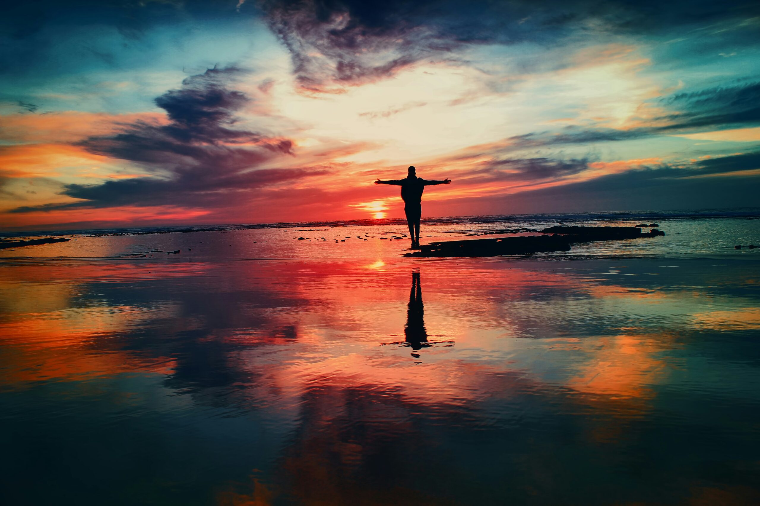 https://www.simonacarnevale.com/wp-content/uploads/2024/11/mohamed-nohassi-odxB5oIG_iA-unsplash-scaled.jpg